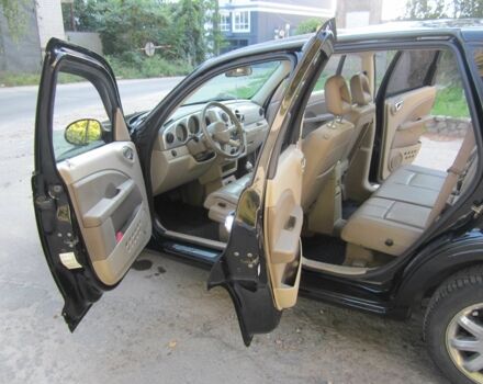 Черный Крайслер ПТ Крузер, объемом двигателя 2.4 л и пробегом 123 тыс. км за 5800 $, фото 17 на Automoto.ua