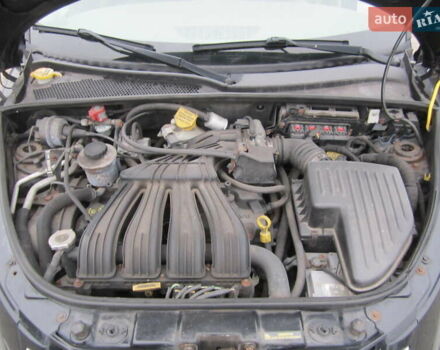 Черный Крайслер ПТ Крузер, объемом двигателя 2.4 л и пробегом 122 тыс. км за 5100 $, фото 15 на Automoto.ua