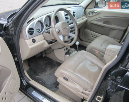 Черный Крайслер ПТ Крузер, объемом двигателя 2.4 л и пробегом 122 тыс. км за 5100 $, фото 8 на Automoto.ua