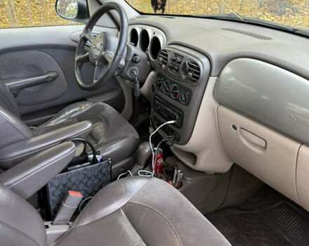 Черный Крайслер ПТ Крузер, объемом двигателя 2 л и пробегом 220 тыс. км за 3800 $, фото 3 на Automoto.ua