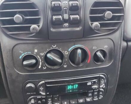 Серый Крайслер ПТ Крузер, объемом двигателя 2.2 л и пробегом 321 тыс. км за 2000 $, фото 1 на Automoto.ua