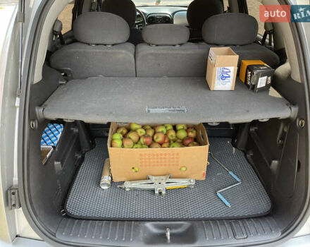 Сірий Крайслер PT Cruiser, об'ємом двигуна 2.15 л та пробігом 300 тис. км за 4100 $, фото 6 на Automoto.ua