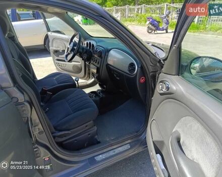 Серый Крайслер ПТ Крузер, объемом двигателя 2.15 л и пробегом 323 тыс. км за 4700 $, фото 10 на Automoto.ua