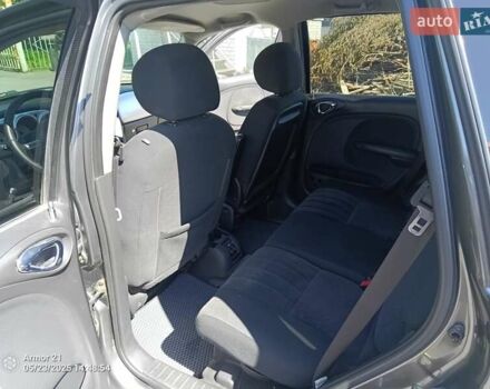 Серый Крайслер ПТ Крузер, объемом двигателя 2.15 л и пробегом 323 тыс. км за 4700 $, фото 12 на Automoto.ua