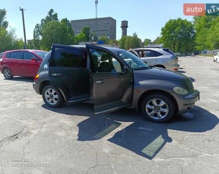 Серый Крайслер ПТ Крузер, объемом двигателя 2.15 л и пробегом 323 тыс. км за 4700 $, фото 3 на Automoto.ua