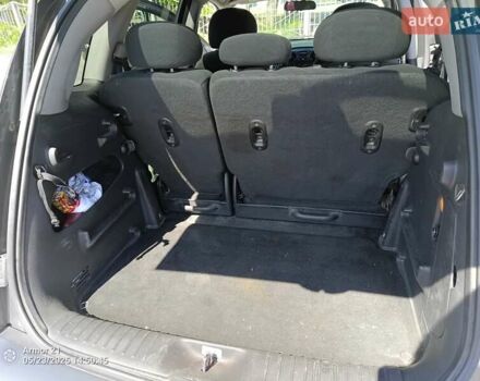 Серый Крайслер ПТ Крузер, объемом двигателя 2.15 л и пробегом 323 тыс. км за 4700 $, фото 6 на Automoto.ua