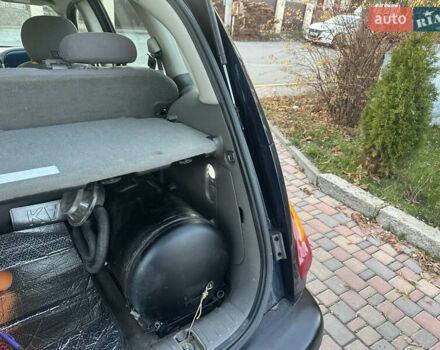 Синий Крайслер ПТ Крузер, объемом двигателя 2.4 л и пробегом 158 тыс. км за 3600 $, фото 14 на Automoto.ua