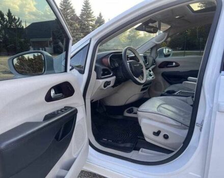 Белый Крайслер Пасифик, объемом двигателя 3.6 л и пробегом 72 тыс. км за 7000 $, фото 11 на Automoto.ua