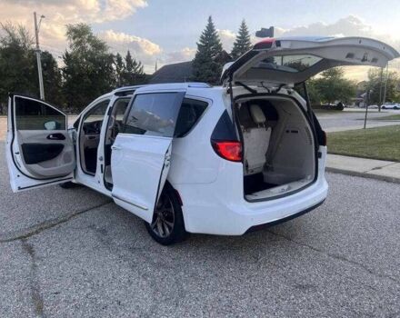 Белый Крайслер Пасифик, объемом двигателя 3.6 л и пробегом 72 тыс. км за 7000 $, фото 9 на Automoto.ua