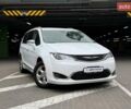 Білий Крайслер Pacifica, об'ємом двигуна 3.61 л та пробігом 96 тис. км за 25990 $, фото 1 на Automoto.ua