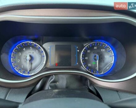 Белый Крайслер Пасифик, объемом двигателя 3.6 л и пробегом 158 тыс. км за 10800 $, фото 9 на Automoto.ua