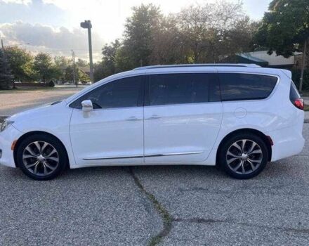 Белый Крайслер Пасифик, объемом двигателя 3.6 л и пробегом 72 тыс. км за 7000 $, фото 1 на Automoto.ua