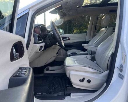 Белый Крайслер Пасифик, объемом двигателя 3.6 л и пробегом 72 тыс. км за 7000 $, фото 10 на Automoto.ua