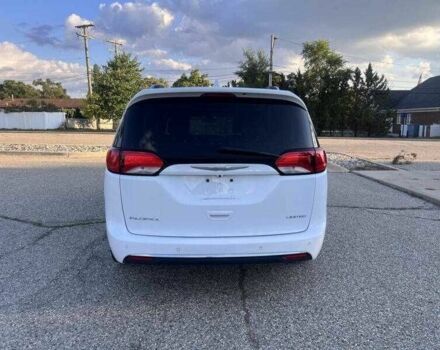 Белый Крайслер Пасифик, объемом двигателя 3.6 л и пробегом 72 тыс. км за 7000 $, фото 3 на Automoto.ua