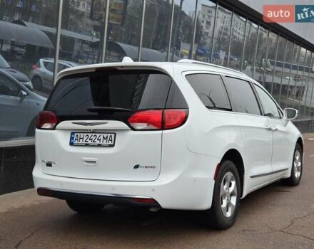 Білий Крайслер Pacifica, об'ємом двигуна 3.6 л та пробігом 99 тис. км за 23900 $, фото 3 на Automoto.ua