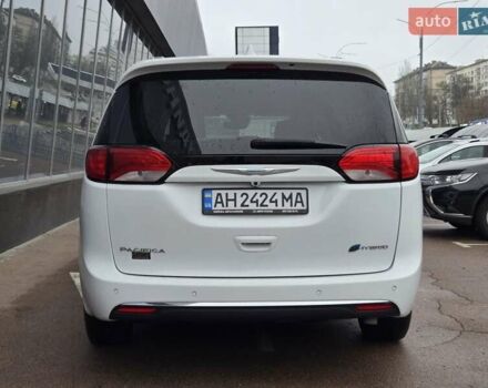 Білий Крайслер Pacifica, об'ємом двигуна 3.6 л та пробігом 99 тис. км за 23900 $, фото 5 на Automoto.ua