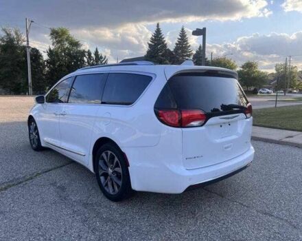 Белый Крайслер Пасифик, объемом двигателя 3.6 л и пробегом 72 тыс. км за 7000 $, фото 2 на Automoto.ua