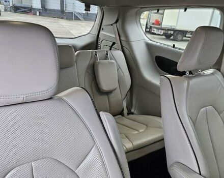 Білий Крайслер Pacifica, об'ємом двигуна 3.61 л та пробігом 98 тис. км за 24000 $, фото 8 на Automoto.ua