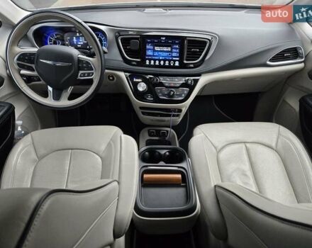 Білий Крайслер Pacifica, об'ємом двигуна 3.6 л та пробігом 99 тис. км за 23900 $, фото 18 на Automoto.ua