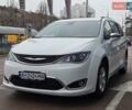 Білий Крайслер Pacifica, об'ємом двигуна 3.6 л та пробігом 99 тис. км за 23900 $, фото 1 на Automoto.ua