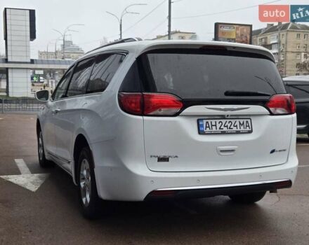 Білий Крайслер Pacifica, об'ємом двигуна 3.6 л та пробігом 99 тис. км за 23900 $, фото 4 на Automoto.ua