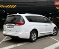 Крайслер Пасифик 2017 в Киеве на Automoto.ua Белый Крайслер Пасифик, объемом двигателя 3.61 л и пробегом 96 тыс. км за 24990 $, фото 6 на Automoto.ua
