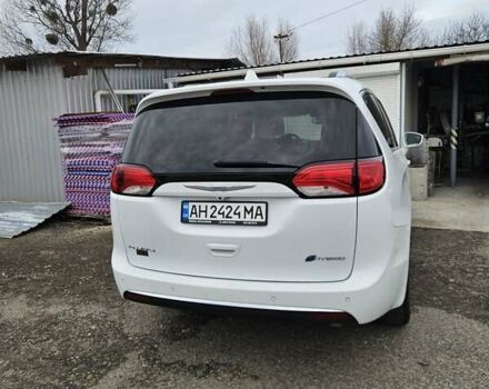 Білий Крайслер Pacifica, об'ємом двигуна 3.61 л та пробігом 98 тис. км за 24000 $, фото 4 на Automoto.ua