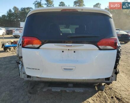 Белый Крайслер Пасифик, объемом двигателя 3.6 л и пробегом 142 тыс. км за 4000 $, фото 5 на Automoto.ua