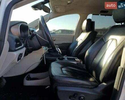 Белый Крайслер Пасифик, объемом двигателя 3.6 л и пробегом 142 тыс. км за 4000 $, фото 6 на Automoto.ua