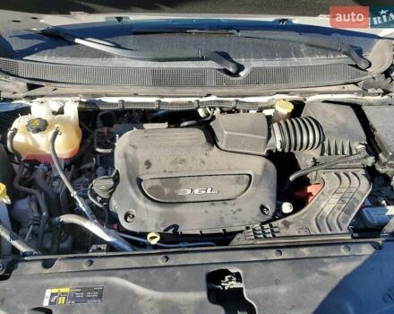 Белый Крайслер Пасифик, объемом двигателя 3.6 л и пробегом 142 тыс. км за 4000 $, фото 10 на Automoto.ua