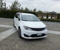 Білий Крайслер Pacifica, об'ємом двигуна 3.6 л та пробігом 81 тис. км за 23500 $, фото 1 на Automoto.ua