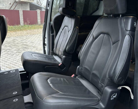 Белый Крайслер Пасифик, объемом двигателя 3.61 л и пробегом 97 тыс. км за 27600 $, фото 27 на Automoto.ua