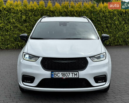 Белый Крайслер Пасифик, объемом двигателя 3.61 л и пробегом 97 тыс. км за 27600 $, фото 1 на Automoto.ua