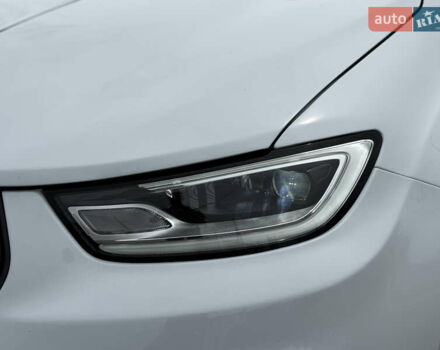 Белый Крайслер Пасифик, объемом двигателя 3.61 л и пробегом 97 тыс. км за 27600 $, фото 7 на Automoto.ua