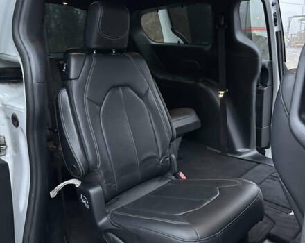 Белый Крайслер Пасифик, объемом двигателя 3.61 л и пробегом 97 тыс. км за 27600 $, фото 31 на Automoto.ua