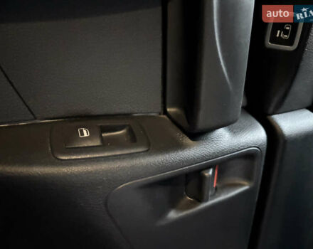 Белый Крайслер Пасифик, объемом двигателя 3.61 л и пробегом 97 тыс. км за 27600 $, фото 34 на Automoto.ua