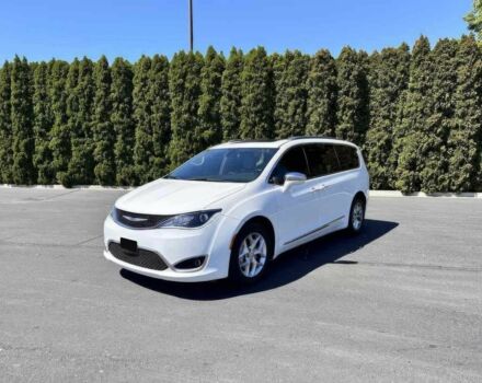 Білий Крайслер Pacifica, об'ємом двигуна 3.6 л та пробігом 29 тис. км за 11200 $, фото 1 на Automoto.ua
