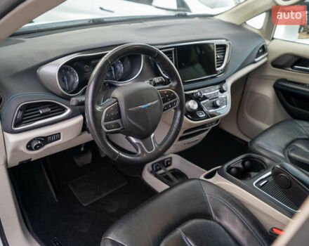 Белый Крайслер Пасифик, объемом двигателя 3.6 л и пробегом 135 тыс. км за 28000 $, фото 13 на Automoto.ua