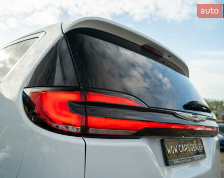 Белый Крайслер Пасифик, объемом двигателя 3.6 л и пробегом 135 тыс. км за 28000 $, фото 11 на Automoto.ua