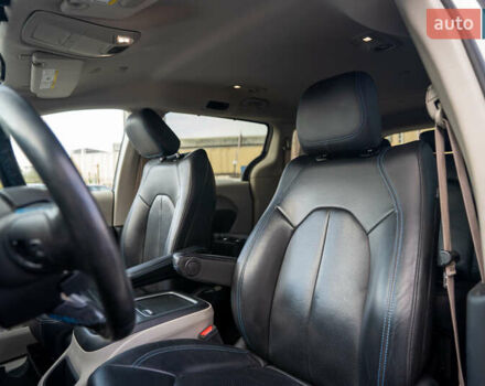 Белый Крайслер Пасифик, объемом двигателя 3.6 л и пробегом 135 тыс. км за 28000 $, фото 14 на Automoto.ua