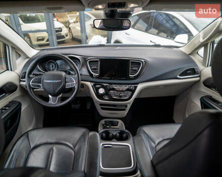 Белый Крайслер Пасифик, объемом двигателя 3.6 л и пробегом 135 тыс. км за 28000 $, фото 21 на Automoto.ua