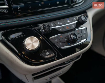 Белый Крайслер Пасифик, объемом двигателя 3.6 л и пробегом 135 тыс. км за 28000 $, фото 24 на Automoto.ua