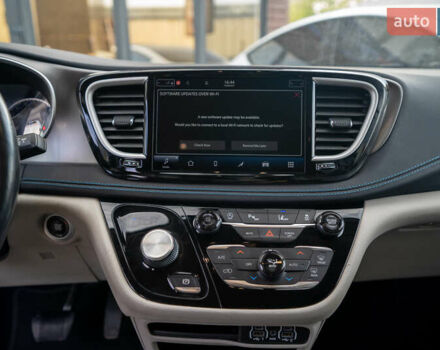 Белый Крайслер Пасифик, объемом двигателя 3.6 л и пробегом 135 тыс. км за 28000 $, фото 22 на Automoto.ua