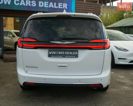 Белый Крайслер Пасифик, объемом двигателя 3.6 л и пробегом 135 тыс. км за 28000 $, фото 8 на Automoto.ua