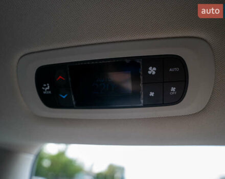 Белый Крайслер Пасифик, объемом двигателя 3.6 л и пробегом 135 тыс. км за 28000 $, фото 27 на Automoto.ua