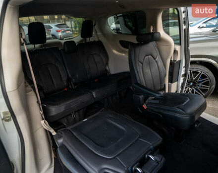 Белый Крайслер Пасифик, объемом двигателя 3.6 л и пробегом 135 тыс. км за 28000 $, фото 26 на Automoto.ua