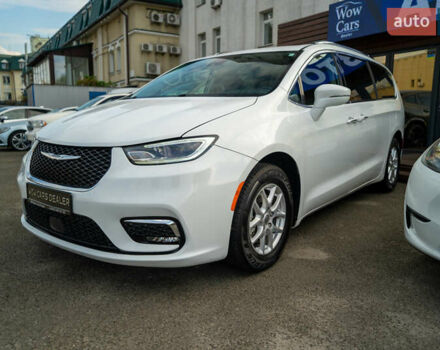 Белый Крайслер Пасифик, объемом двигателя 3.6 л и пробегом 135 тыс. км за 28000 $, фото 2 на Automoto.ua