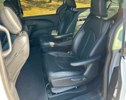 Белый Крайслер Пасифик, объемом двигателя 3.6 л и пробегом 22 тыс. км за 14000 $, фото 10 на Automoto.ua