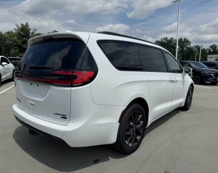 Білий Крайслер Pacifica, об'ємом двигуна 3.6 л та пробігом 36 тис. км за 17300 $, фото 4 на Automoto.ua