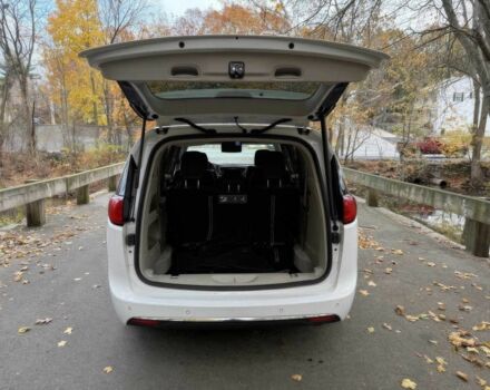 Белый Крайслер Пасифик, объемом двигателя 3.6 л и пробегом 36 тыс. км за 13000 $, фото 12 на Automoto.ua